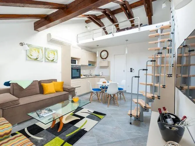 Arla Exclusive Apartament *